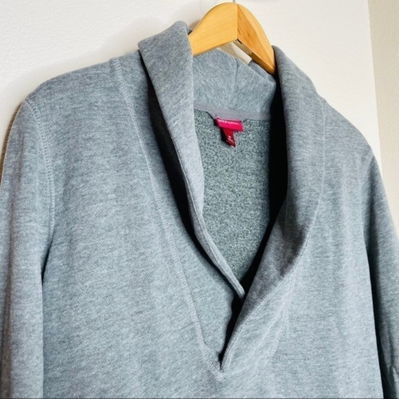 Merona Grey V-Neck Fleece Lined Sweatshirt - Picture 3 of 10